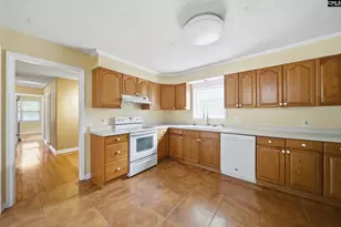 306 Auburn Rd, Columbia, SC 29212 - Photo 12