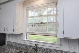 276 Oberlin Rd, Columbia, SC 29212 - Photo 10