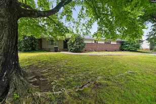122 Camden Dr, Piedmont, SC 29673 - Photo 2