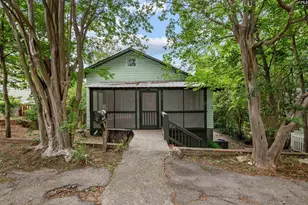 212 Augusta St, West Columbia, SC 29169 - Photo 1