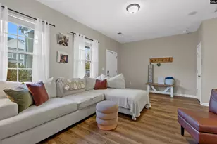 211 Favorite Ct, West Columbia, SC 29170 - Photo 6