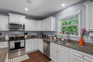21 Regal Dr, Elgin, SC 29045 - Photo 10