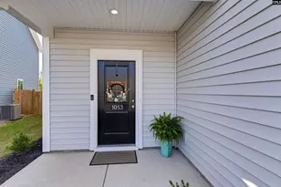 1053 Ashcroft Cir, Columbia, SC 29229 - Photo 2