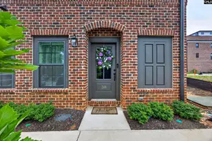 38 Townpark Cir, Columbia, SC 29201 - Photo 2