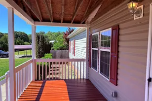 135 Cross Ridge Dr, Spartanburg, SC 29335 - Photo 2