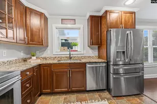 913 Riverview Dr, West Columbia, SC 29169 - Photo 10
