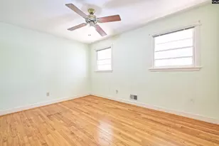 947 Laurie Ln, Columbia, SC 29205 - Photo 12
