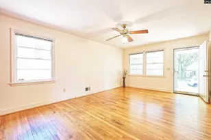 947 Laurie Ln, Columbia, SC 29205 - Photo 6