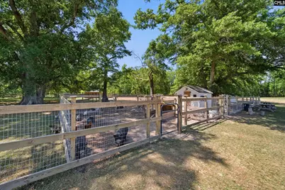 695 Hartzog, Barnwell, SC 29812 - Photo 50