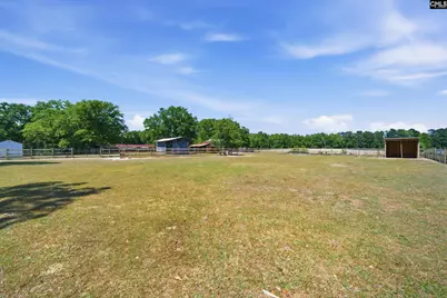 695 Hartzog, Barnwell, SC 29812 - Photo 36