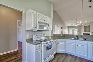 229 Saluda Woods Pl, West Columbia, SC 29169 - Photo 4