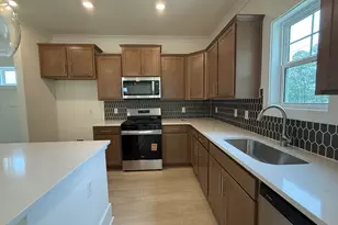 645 Honeydew Dr, West Columbia, SC 29170 - Photo 10