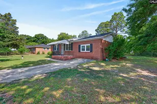1217 Hazel St, Cayce, SC 29033 - Photo 2