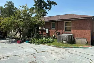 3815 Webb Ct, Columbia, SC 29204 - Photo 8