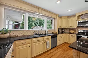 5703 Ravenwood Rd, Columbia, SC 29206 - Photo 16