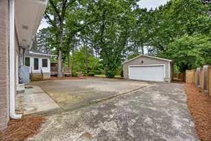 5703 Ravenwood Rd, Columbia, SC 29206 - Photo 46