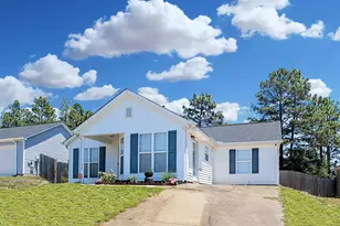 135 Savannah Hills Dr, Lexington, SC 29073 - Photo 2