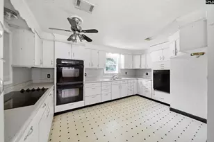 7940 Eichelberger, Irmo, SC 29063 - Photo 10