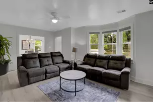 402 W Church St, Saluda, SC 29138 - Photo 4