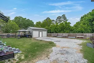402 W Church St, Saluda, SC 29138 - Photo 28