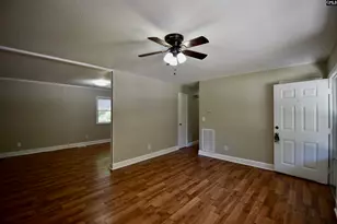 4050 Frazier St, Newberry, SC 29108 - Photo 8