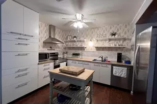 608 Elm Ave, Columbia, SC 29205 - Photo 1