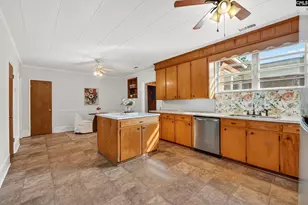 729 Magnolia St, Pelion, SC 29123 - Photo 6