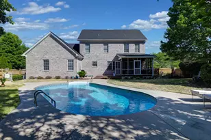 447 Beaumont Park Cir, Blythewood, SC 29016 - Photo 2