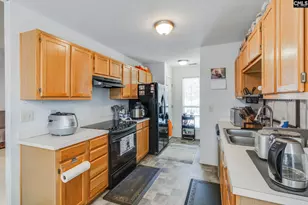241 Stonewood Dr, West Columbia, SC 29170 - Photo 10