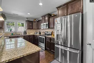 137 Palm St, Chapin, SC 29036 - Photo 4