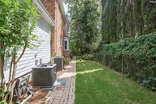 3811 Kilbourne Rd, Columbia, SC 29205 - Photo 12