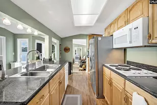 571 Shangri-La Dr, Winnsboro, SC 29180 - Photo 16