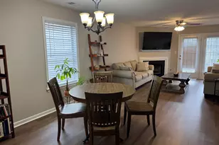 8 Hampton Oaks Pl, Columbia, SC 29212 - Photo 4