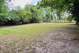 3626 Hydrangea St, Columbia, SC 29205 - Photo 12