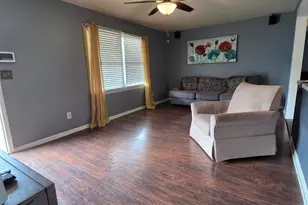 592 Medway Dr, Orangeburg, SC 29118 - Photo 4