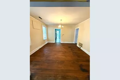 425 E Charlotte Avenue, Sumter, SC 29150 - Photo 8
