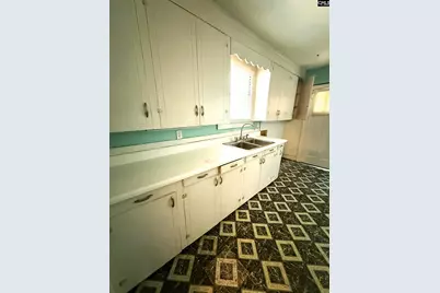425 E Charlotte Avenue, Sumter, SC 29150 - Photo 10