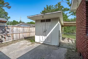 1528 Hazel St, Cayce, SC 29033 - Photo 24