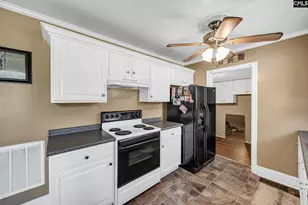 3714 Hydrangea St, Columbia, SC 29205 - Photo 10
