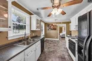 3714 Hydrangea St, Columbia, SC 29205 - Photo 12
