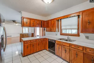 2220 Bee Ridge Rd, Columbia, SC 29223 - Photo 6