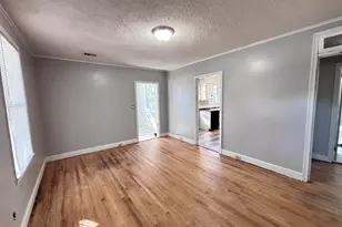 5225 Two Notch Rd, Columbia, SC 29204 - Photo 2