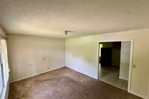 418 Magnolia Dr, Bishopville, SC 29010 - Photo 4