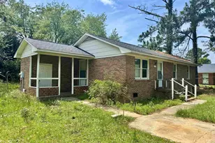 418 Magnolia Dr, Bishopville, SC 29010 - Photo 2