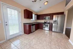 316 Legend Oaks Dr, Columbia, SC 29229 - Photo 2