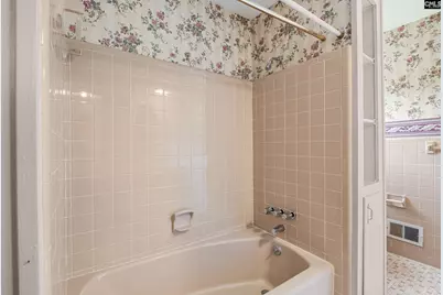 201 Sandhurst Road, Columbia, SC 29210 - Photo 32
