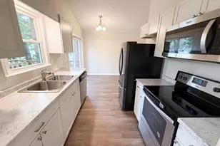 1820 Chantilly Dr, Columbia, SC 29210 - Photo 2