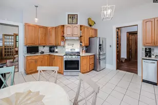737 Caldwell St, Newberry, SC 29108 - Photo 12
