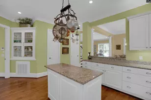 3729 Wilmot Ave, Columbia, SC 29205 - Photo 14