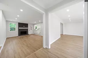 401 Shelton Dr, Columbia, SC 29212 - Photo 2